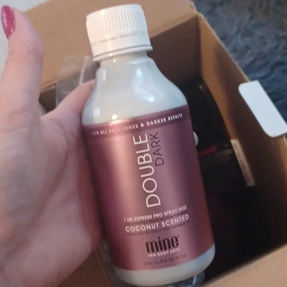 New Mine Bronze Babe home spray tan kit